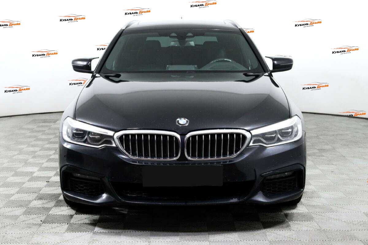 BMW 5 серии 2019 года с пробегом. Фото: #1