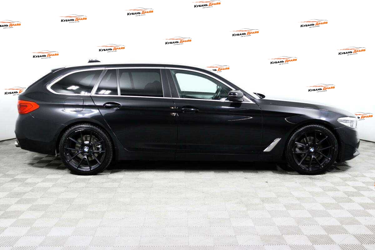 BMW 5 серии 2019 года с пробегом. Фото: #3