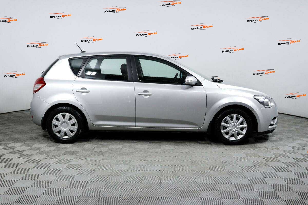 Kia Ceed 2012 года с пробегом. Фото: #3