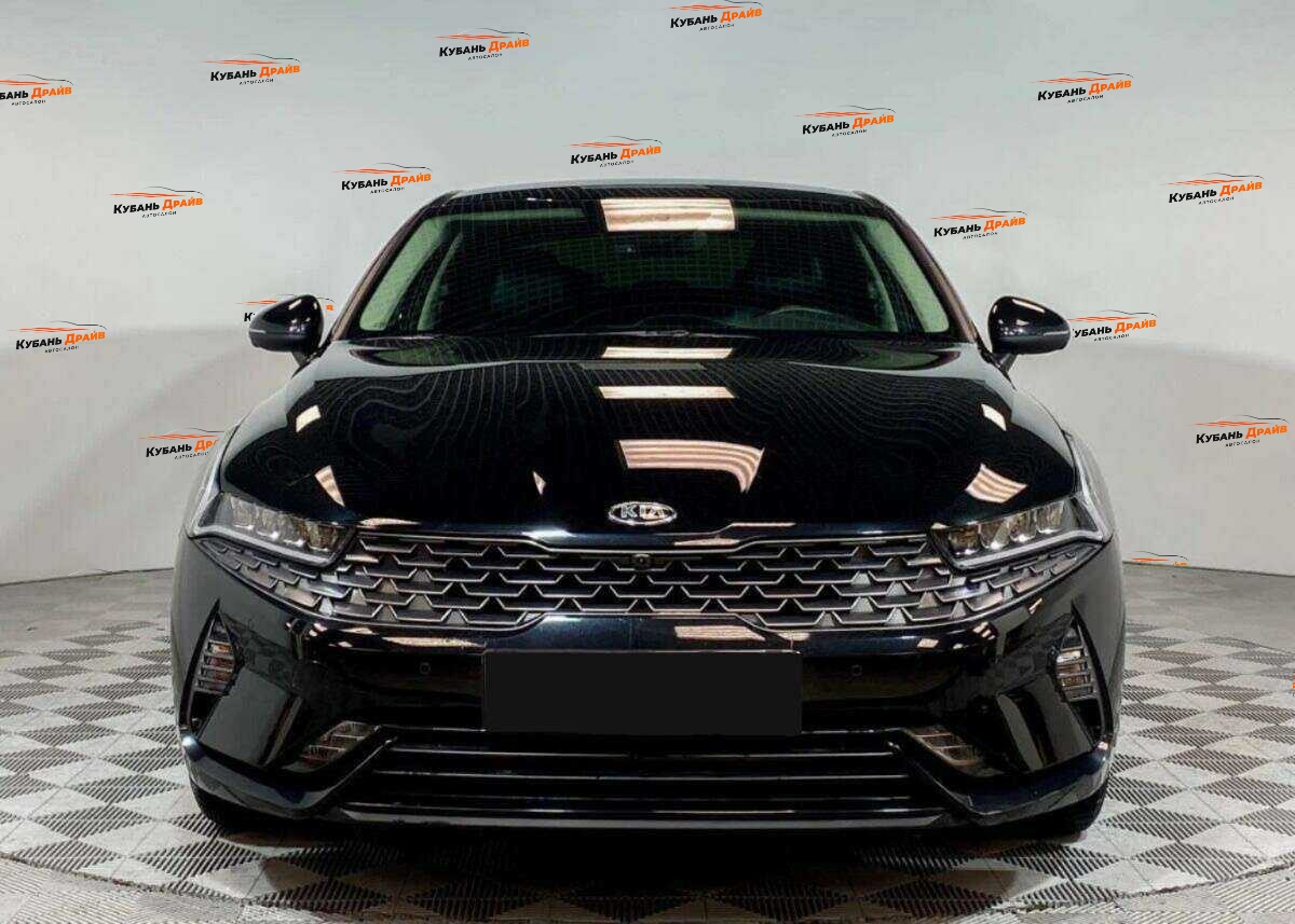 Kia K5 2021 года с пробегом. Фото: #1