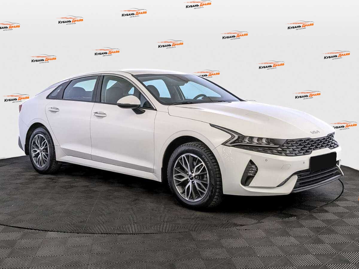 Kia K5 2021 года с пробегом. Фото: #2
