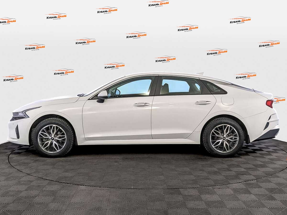Kia K5 2021 года с пробегом. Фото: #7