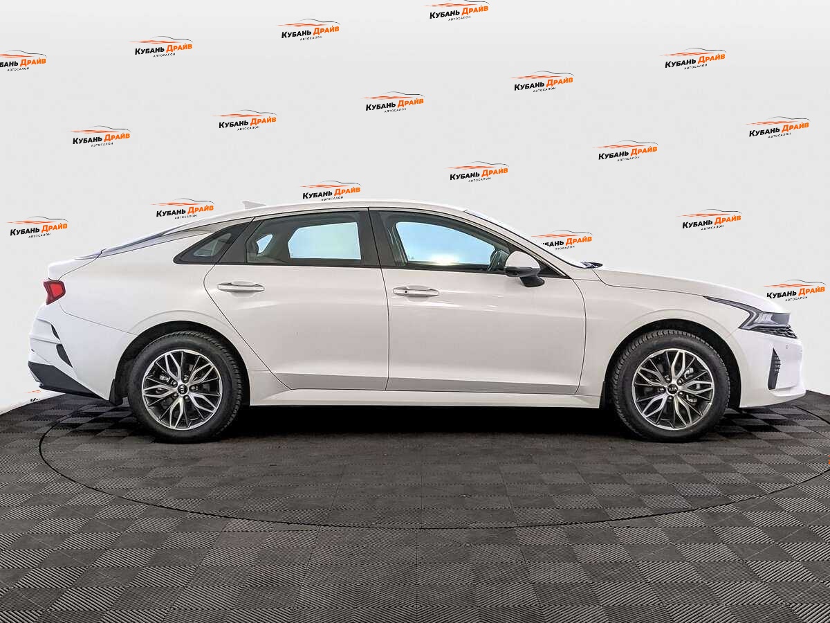 Kia K5 2020 года с пробегом. Фото: #3