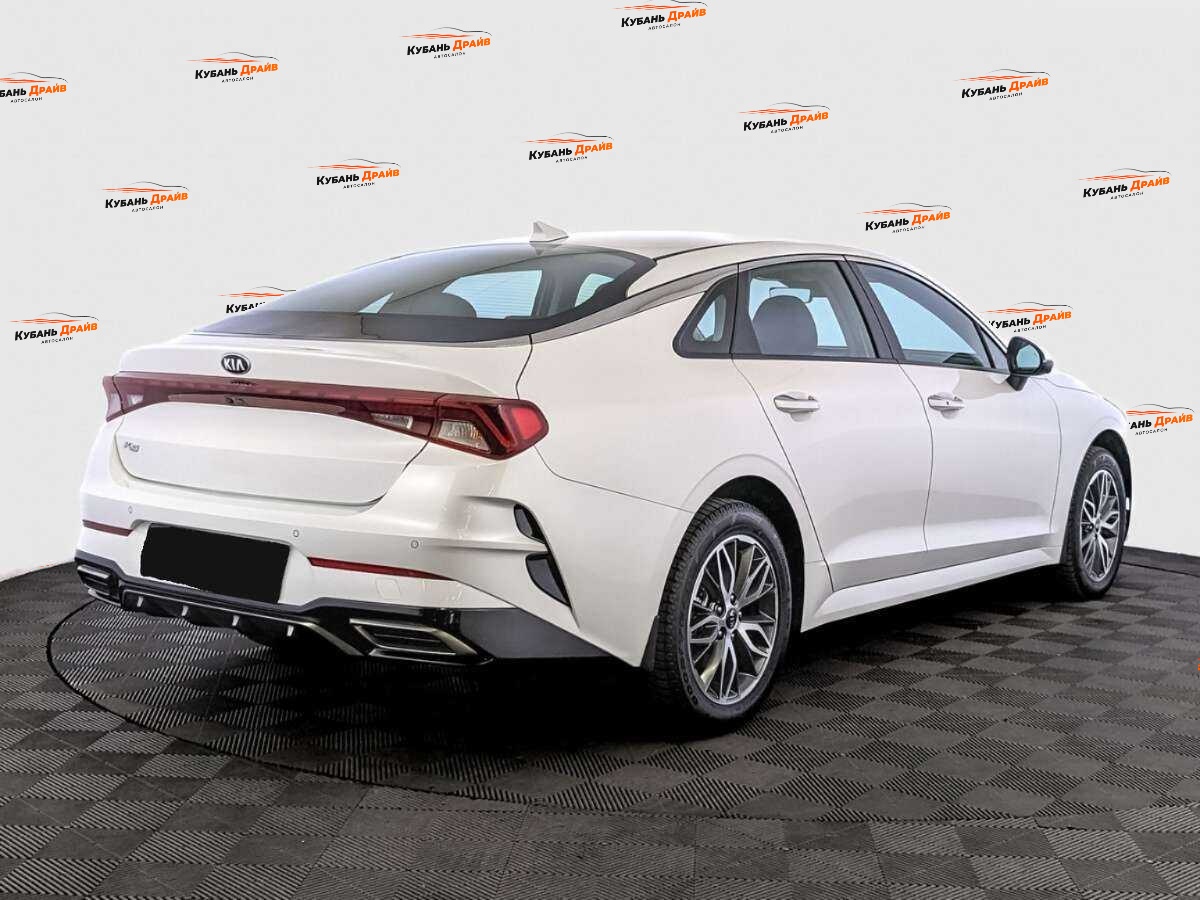 Kia K5 2020 года с пробегом. Фото: #4
