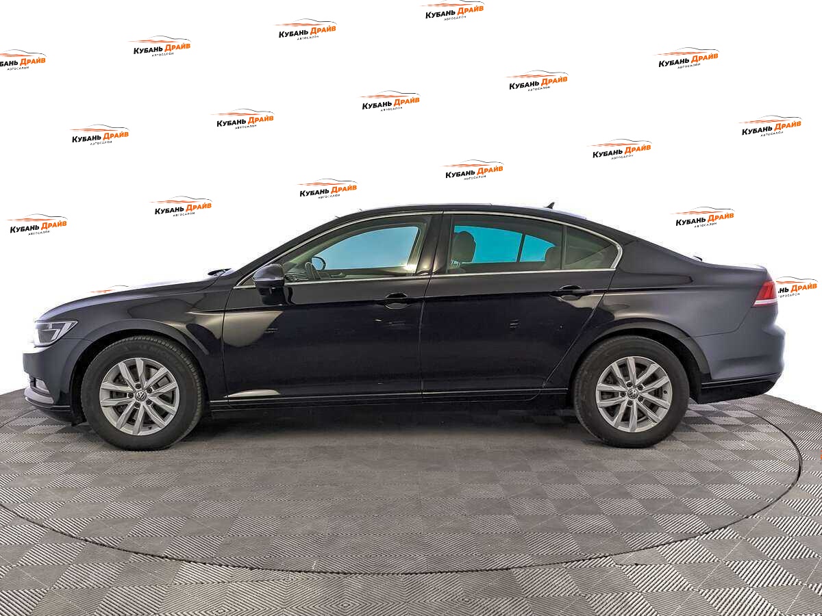 Volkswagen Passat 2018 года с пробегом. Фото: #7