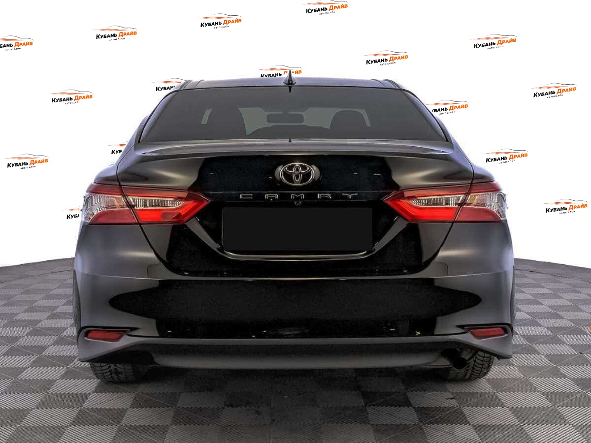 Toyota Camry 2021 года с пробегом. Фото: #5