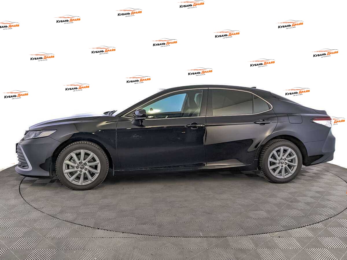 Toyota Camry 2021 года с пробегом. Фото: #7