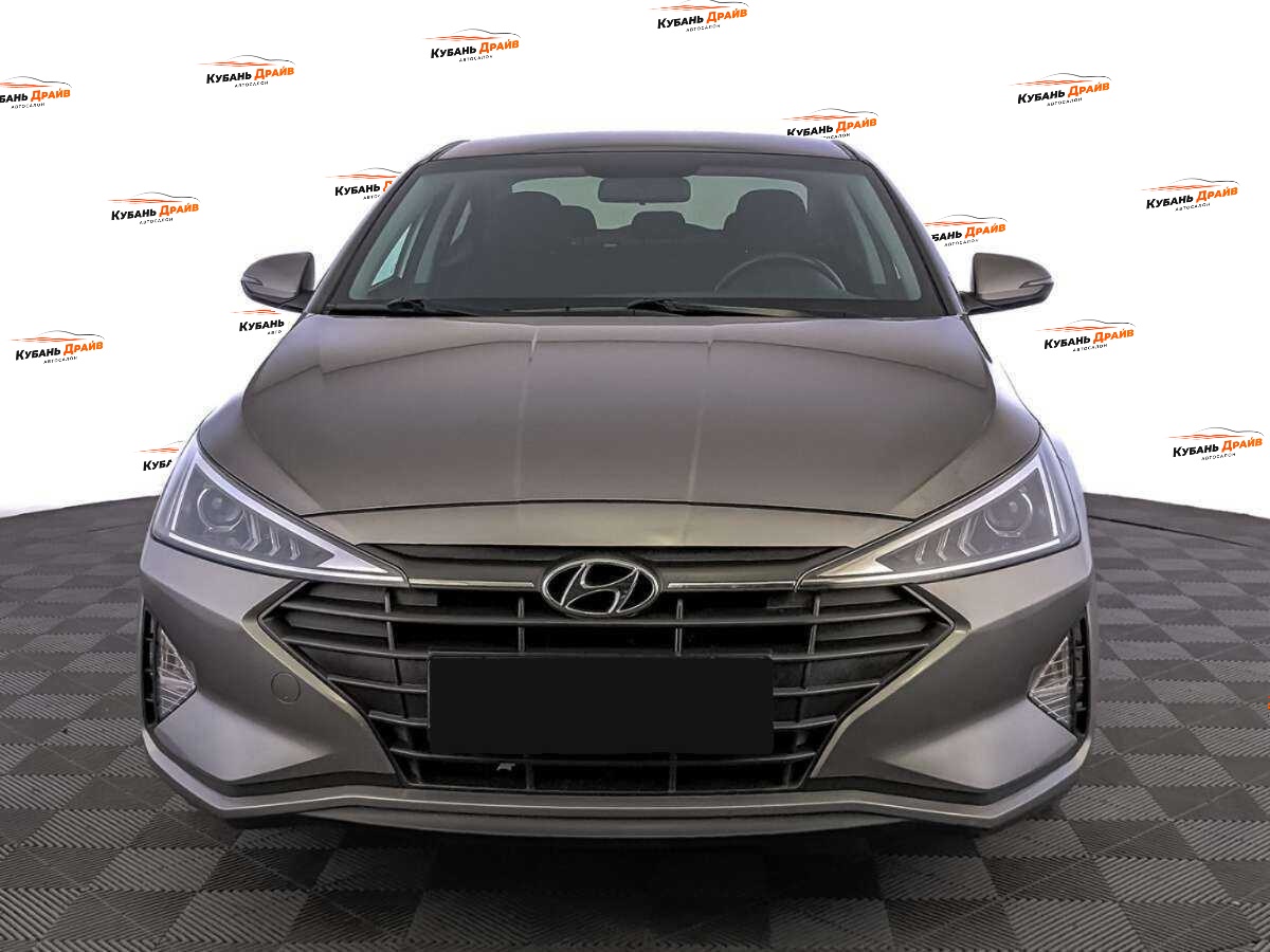 Hyundai Elantra 2019 года с пробегом. Фото: #1