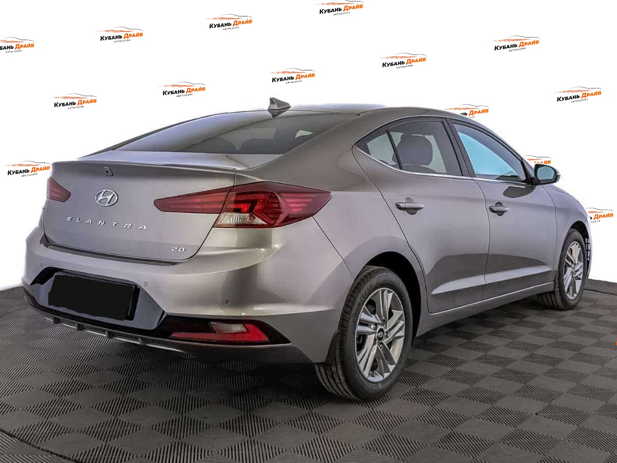Hyundai Elantra 2019 года с пробегом. Фото: #4
