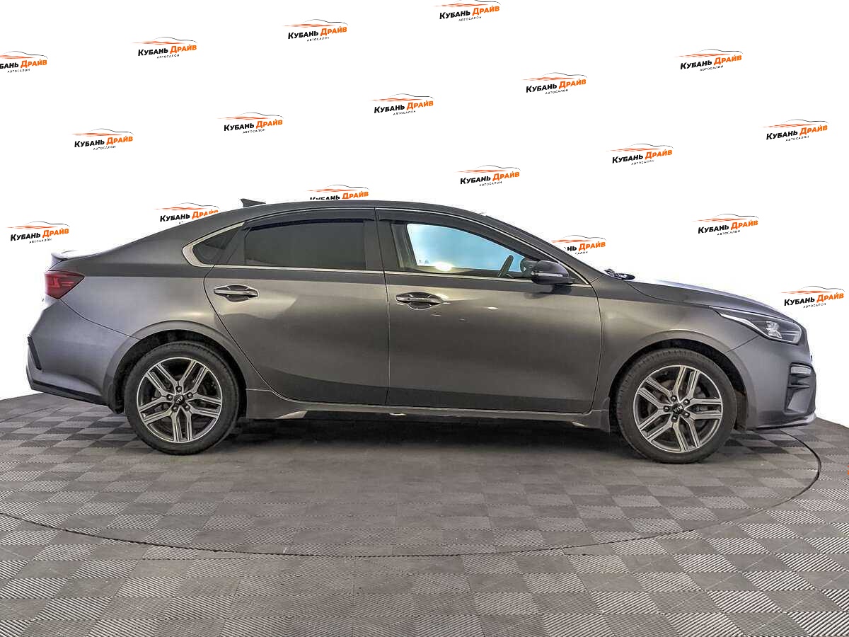Kia Cerato 2021 года с пробегом. Фото: #3