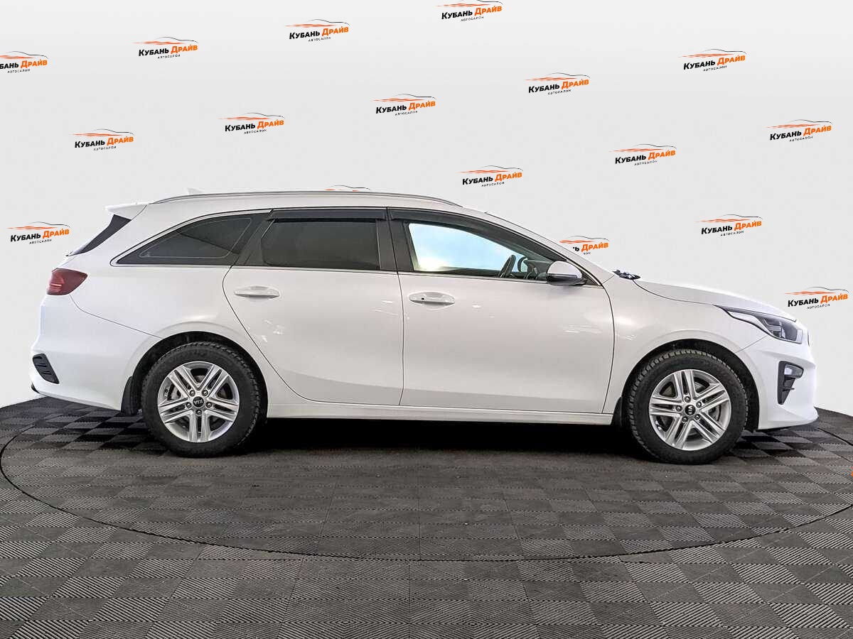 Kia Ceed 2021 года с пробегом. Фото: #3