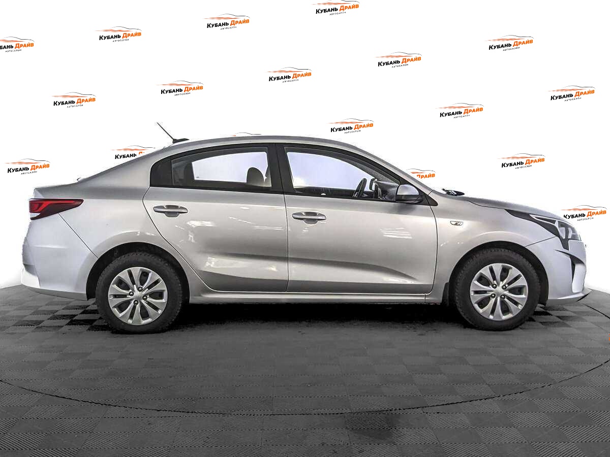 Kia Rio 2021 года с пробегом. Фото: #3