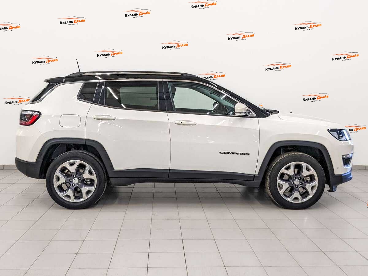 Jeep Compass 2021 года с пробегом. Фото: #3