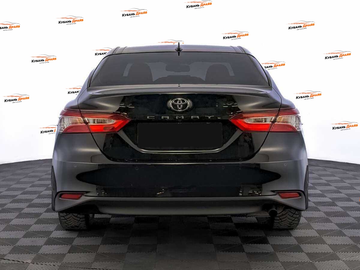 Toyota Camry 2022 года с пробегом. Фото: #5