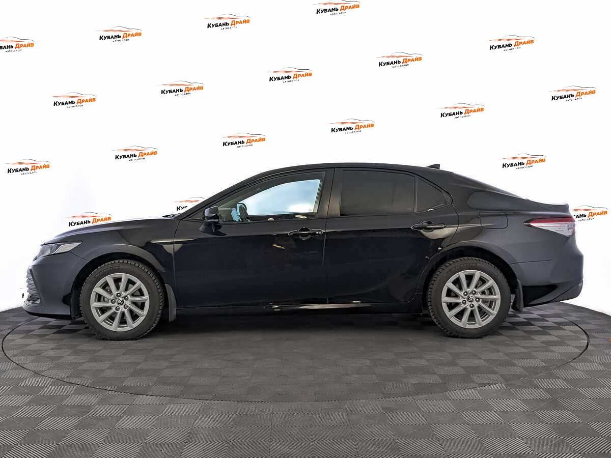 Toyota Camry 2022 года с пробегом. Фото: #7