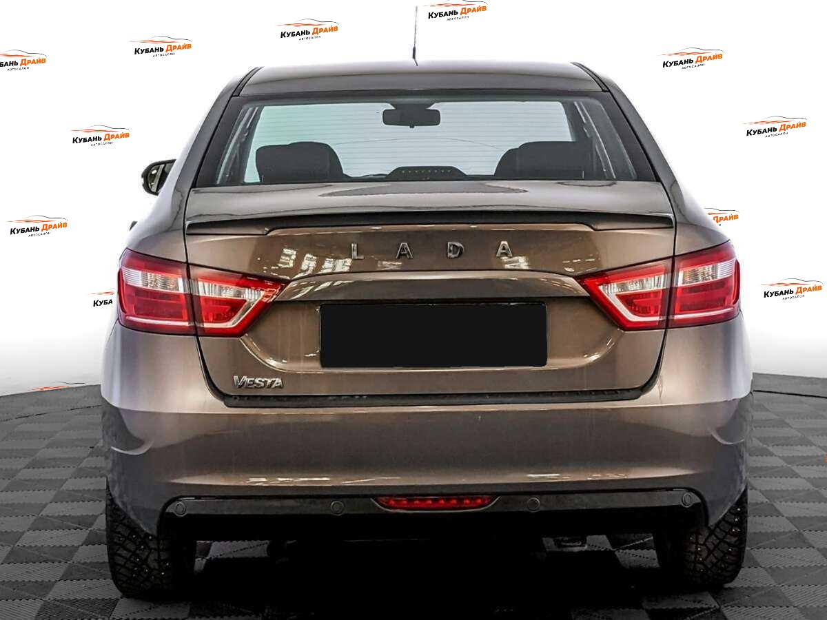 Lada (ВАЗ) Vesta 2018 года с пробегом. Фото: #5