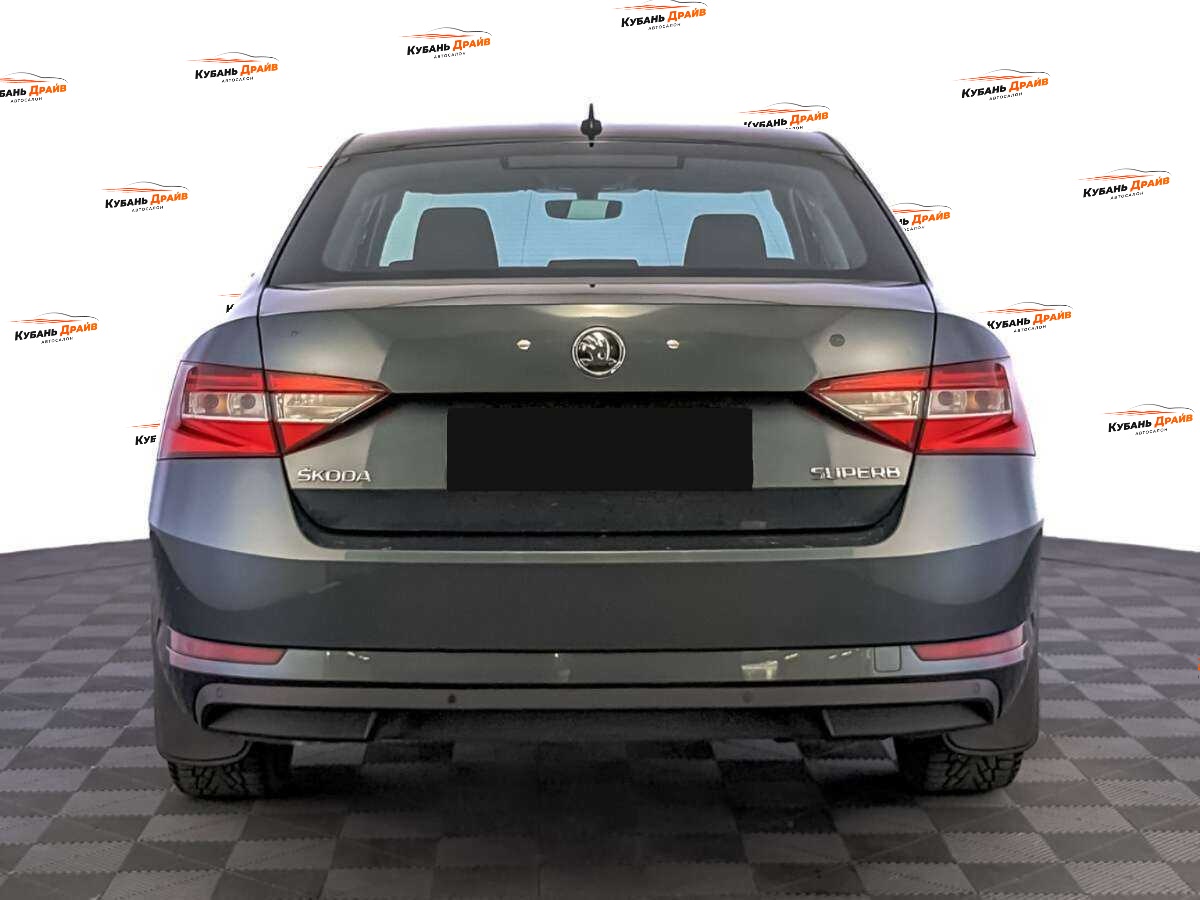 Skoda Superb 2019 года с пробегом. Фото: #5