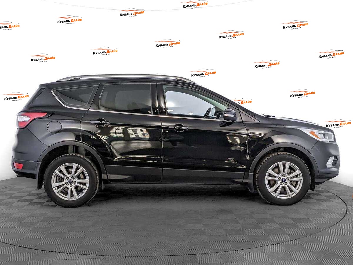 Ford Kuga 2016 года с пробегом. Фото: #3