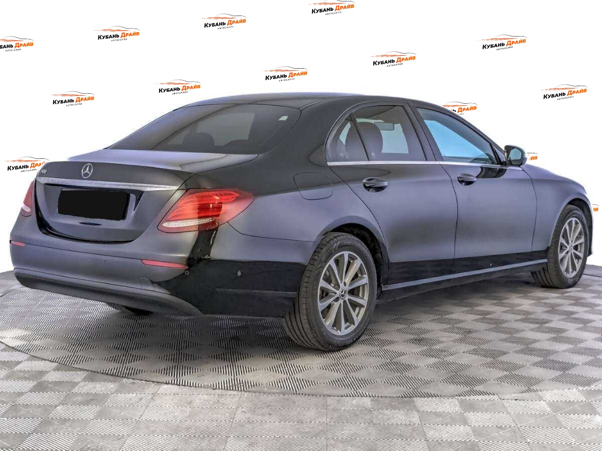 Mercedes-Benz E-Класс 2018 года с пробегом. Фото: #4