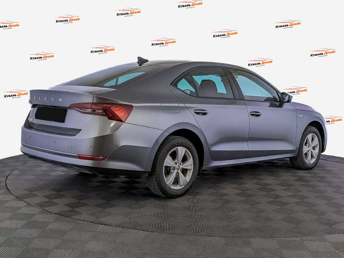 Skoda Octavia 2021 года с пробегом. Фото: #4