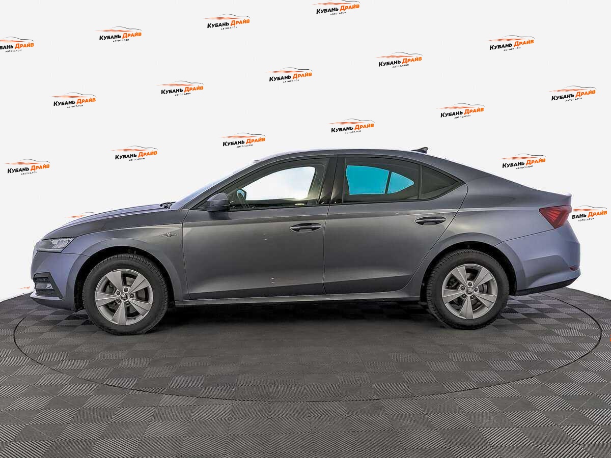 Skoda Octavia 2021 года с пробегом. Фото: #6