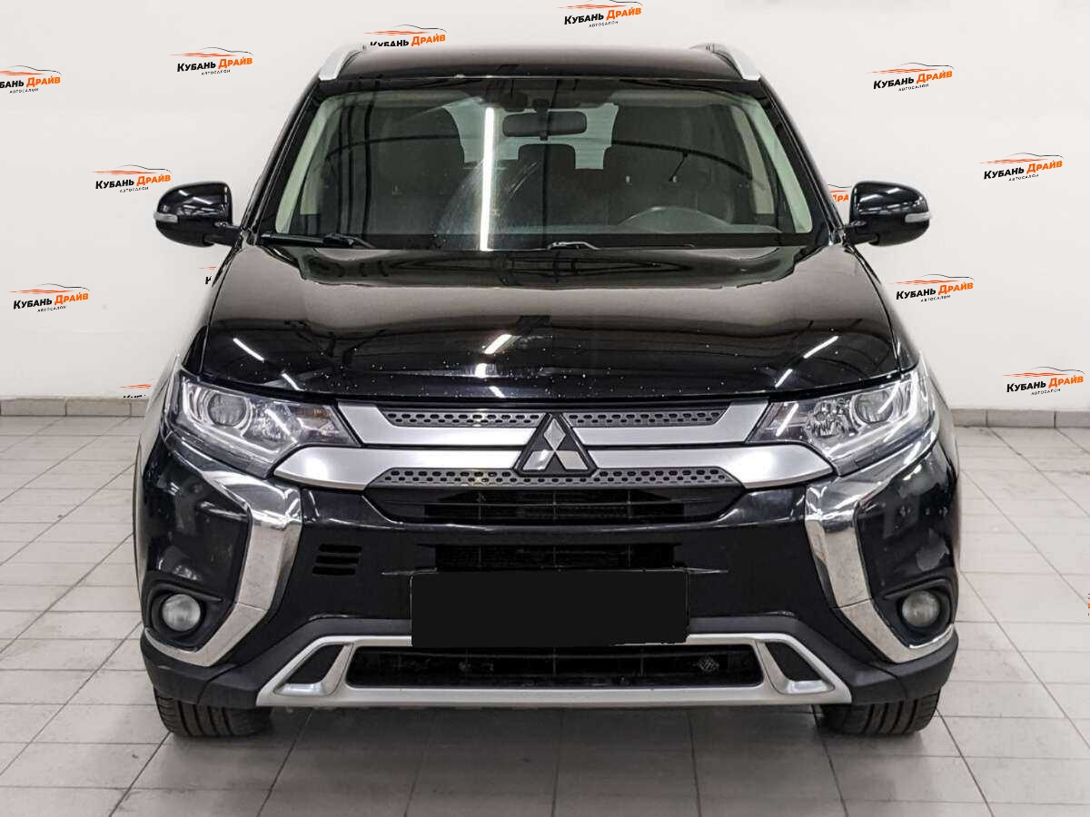 Mitsubishi Outlander 2020 года с пробегом. Фото: #1
