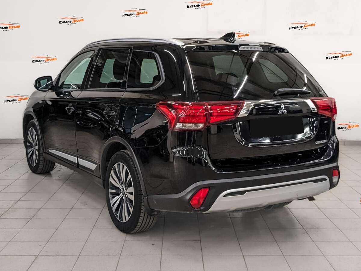 Mitsubishi Outlander 2020 года с пробегом. Фото: #6