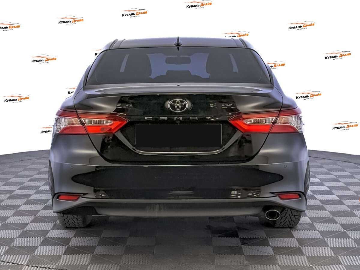 Toyota Camry 2019 года с пробегом. Фото: #5