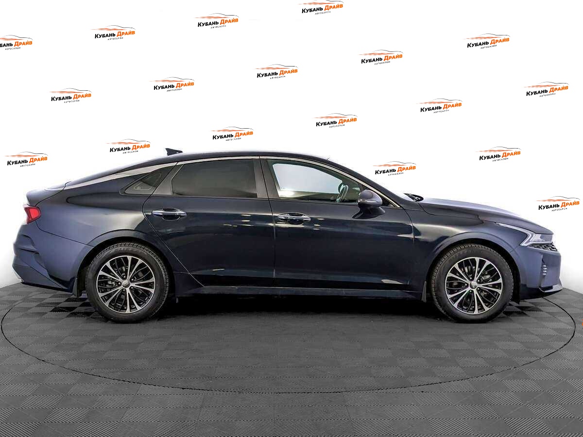 Kia K5 2021 года с пробегом. Фото: #3