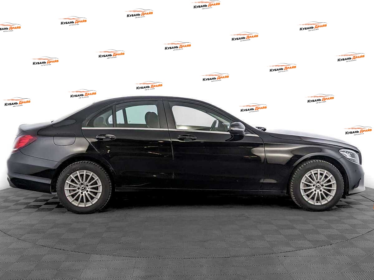 Mercedes-Benz C-Класс 2019 года с пробегом. Фото: #3