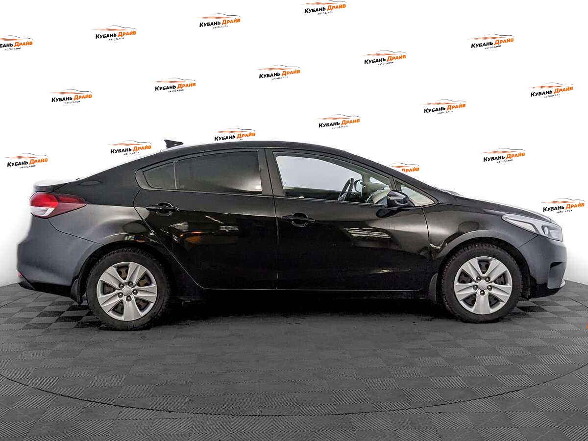 Kia Cerato 2019 года с пробегом. Фото: #3