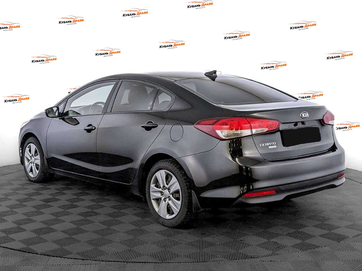 Kia Cerato 2019 года с пробегом. Фото: #6