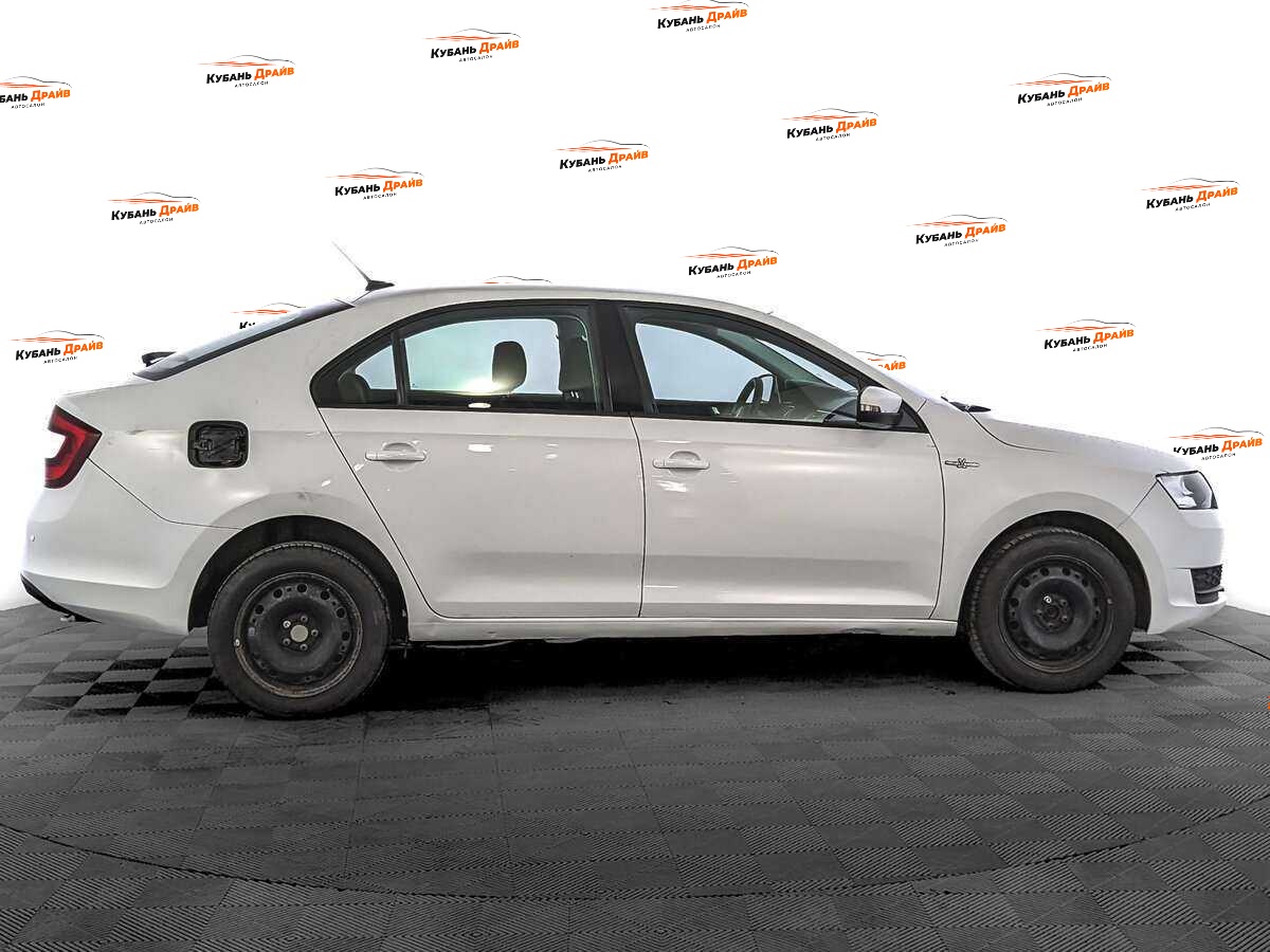 Skoda Rapid 2019 года с пробегом. Фото: #3