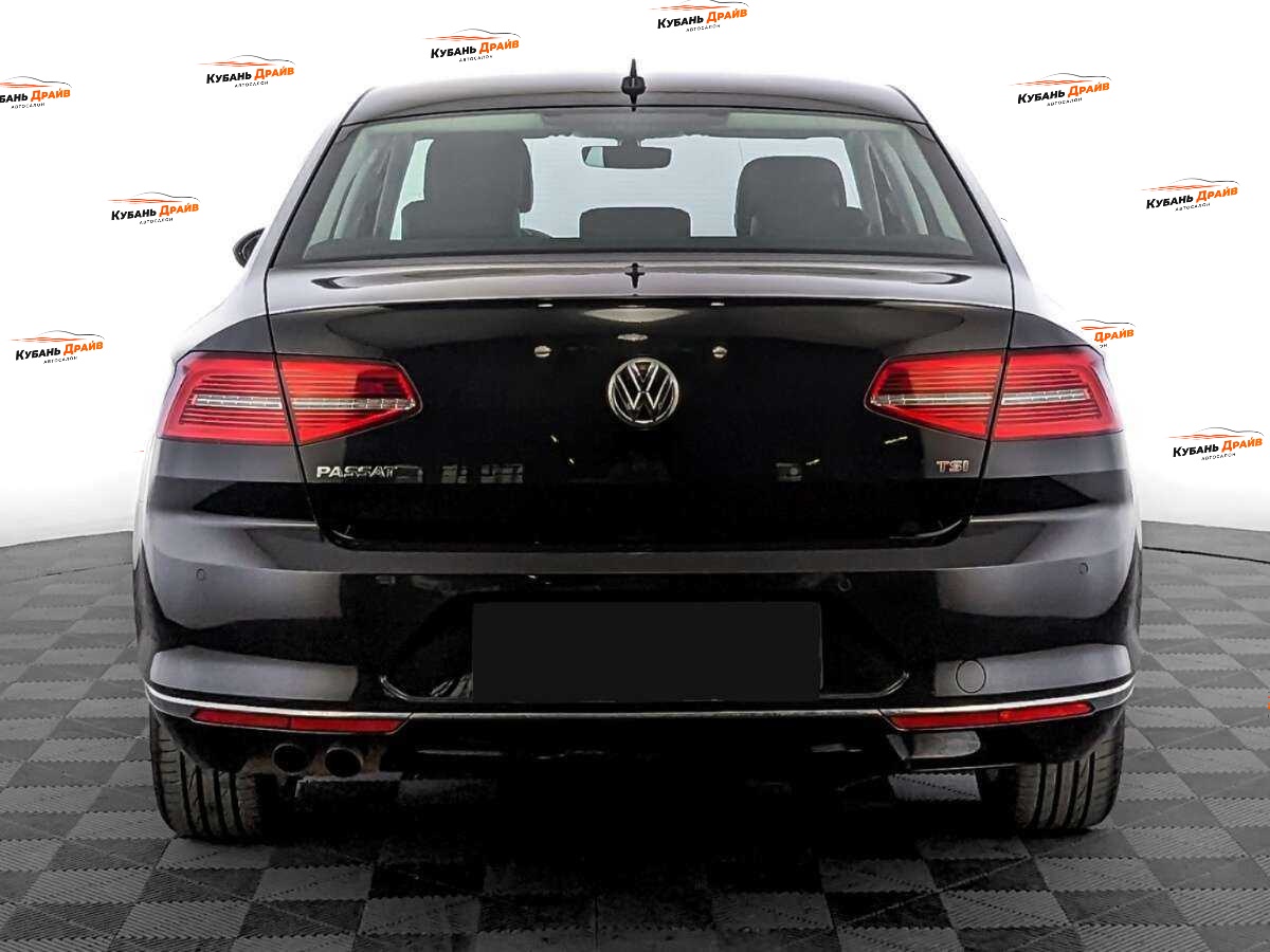 Volkswagen Passat 2017 года с пробегом. Фото: #5