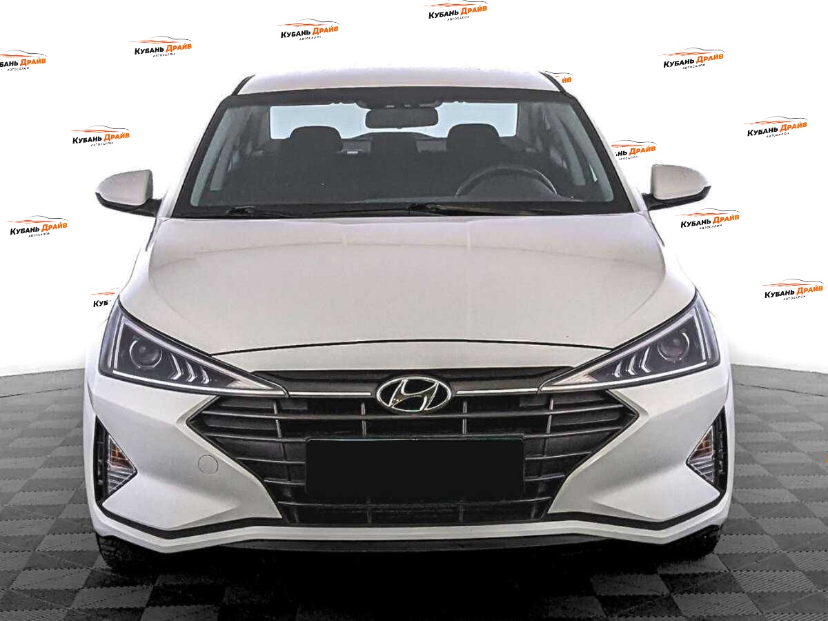 Hyundai Elantra 2020 года с пробегом. Фото: #1