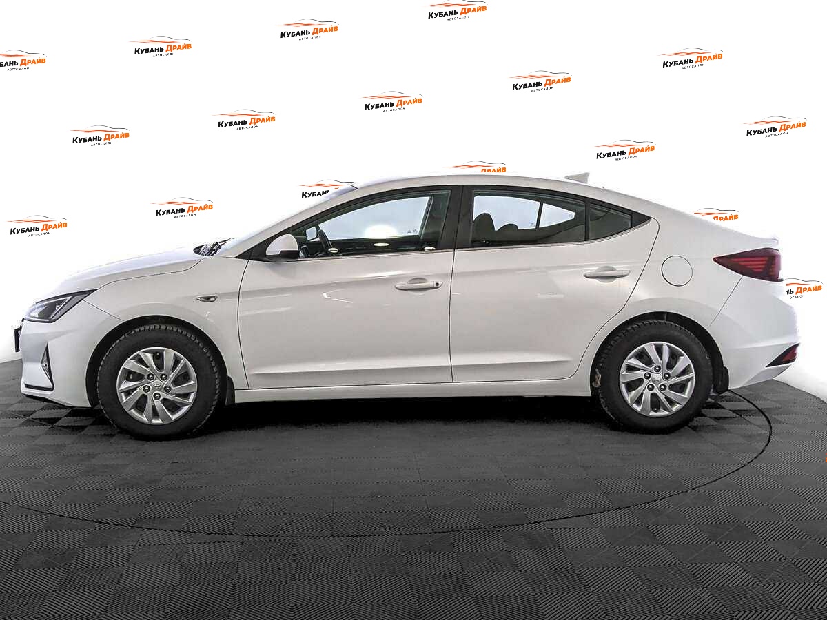 Hyundai Elantra 2020 года с пробегом. Фото: #7