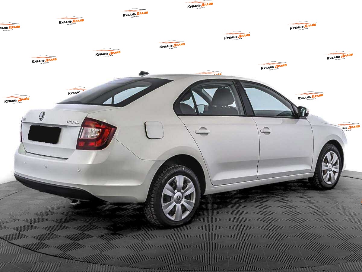 Skoda Rapid 2018 года с пробегом. Фото: #4