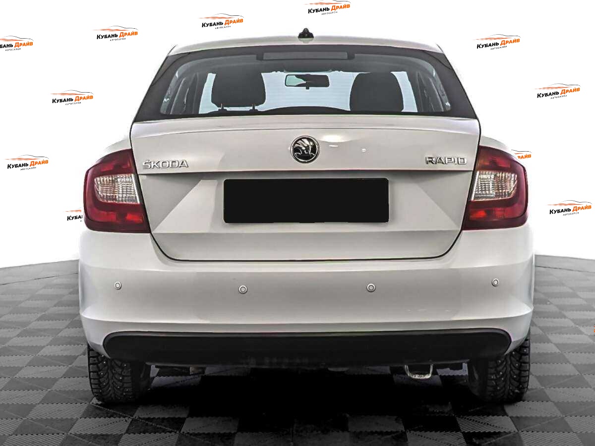 Skoda Rapid 2018 года с пробегом. Фото: #5