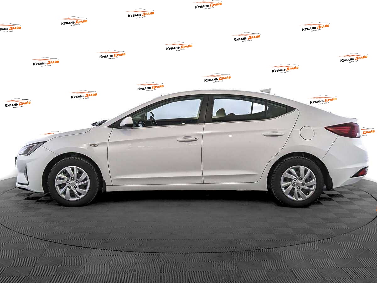 Hyundai Elantra 2020 года с пробегом. Фото: #7