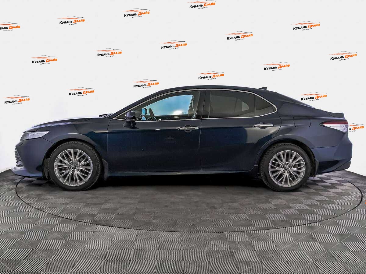 Toyota Camry 2018 года с пробегом. Фото: #7