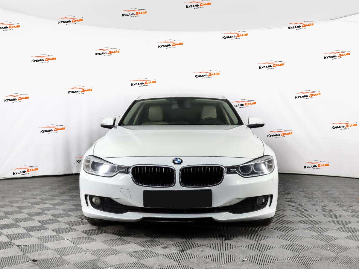 BMW 3 серии 2013 года с пробегом. Фото: #1