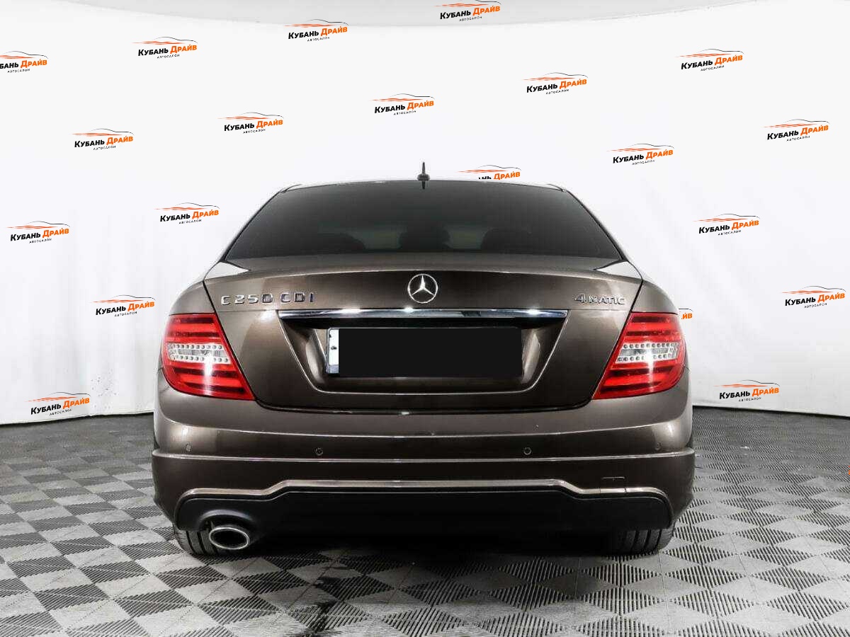 Mercedes-Benz C-Класс 2013 года с пробегом. Фото: #4