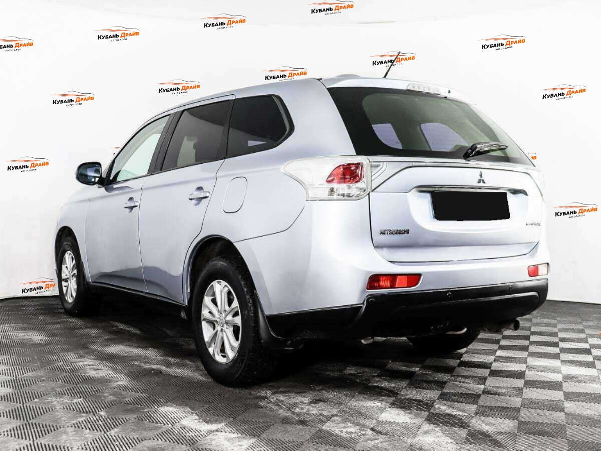 Mitsubishi Outlander 2012 года с пробегом. Фото: #6