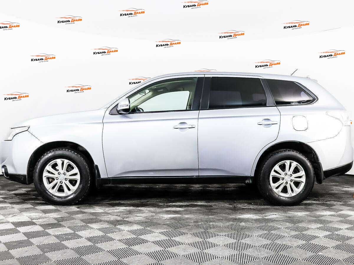 Mitsubishi Outlander 2012 года с пробегом. Фото: #7