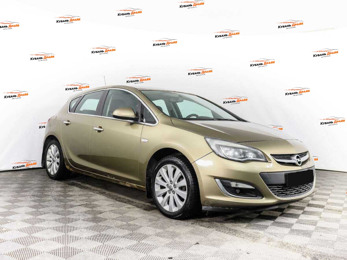 Opel Astra 2013 года с пробегом. Фото: #2