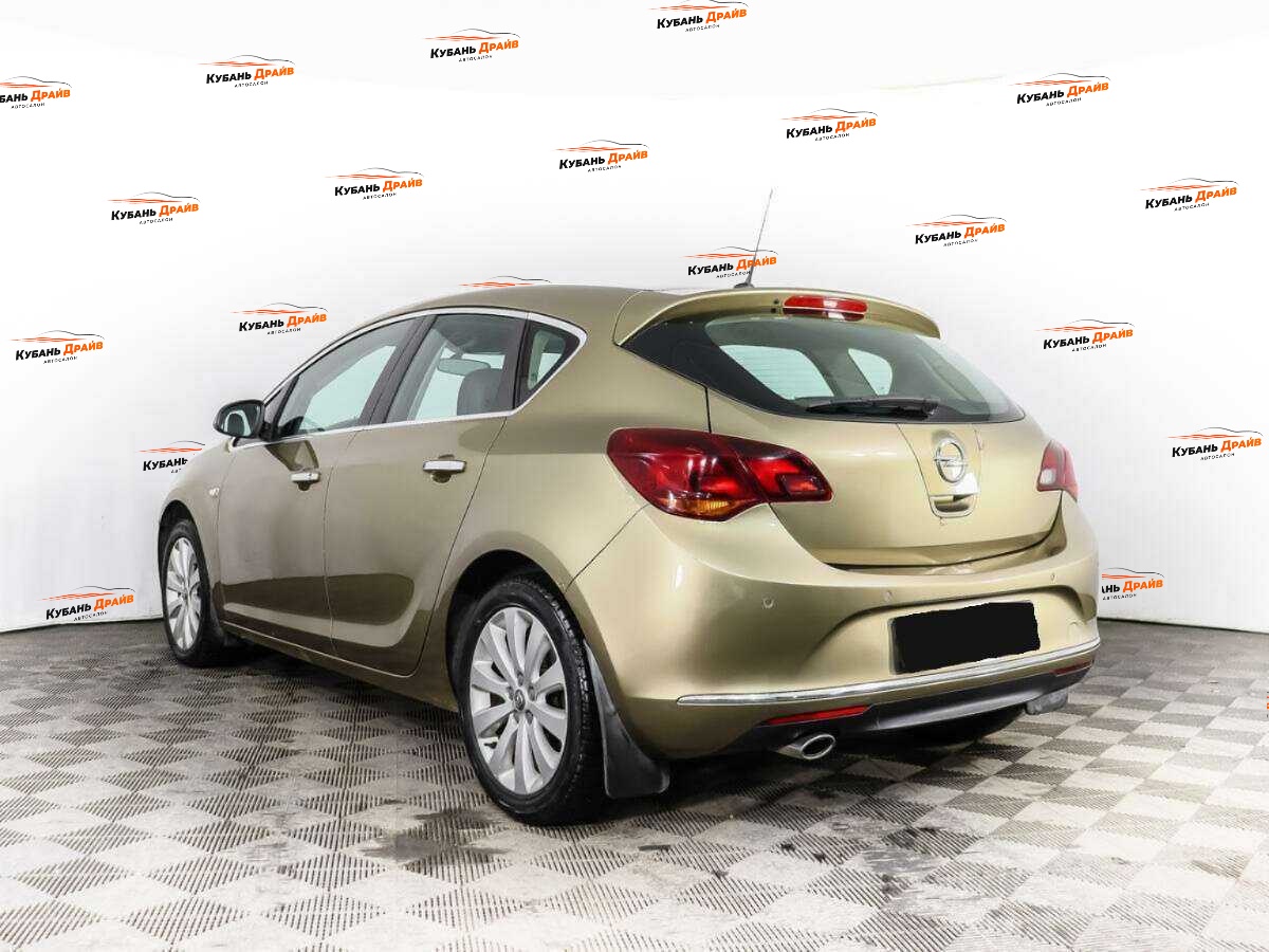 Opel Astra 2013 года с пробегом. Фото: #6