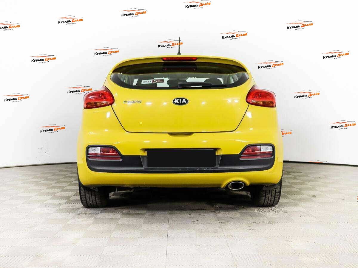 Kia Ceed 2015 года с пробегом. Фото: #5