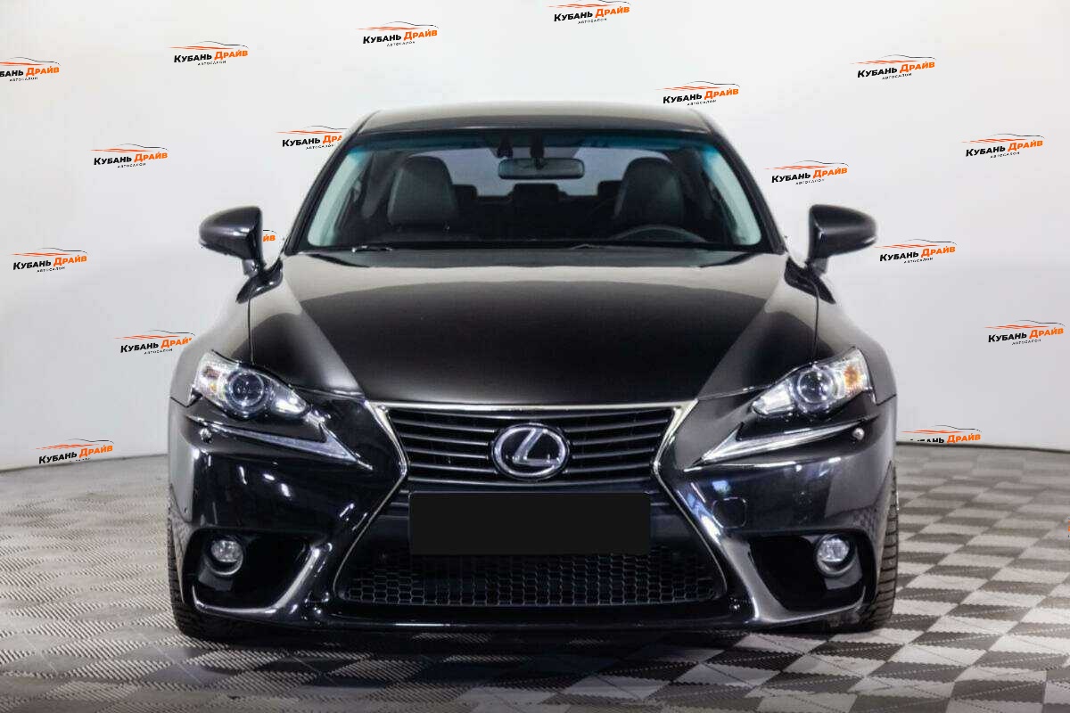 Lexus IS 2014 года с пробегом. Фото: #1