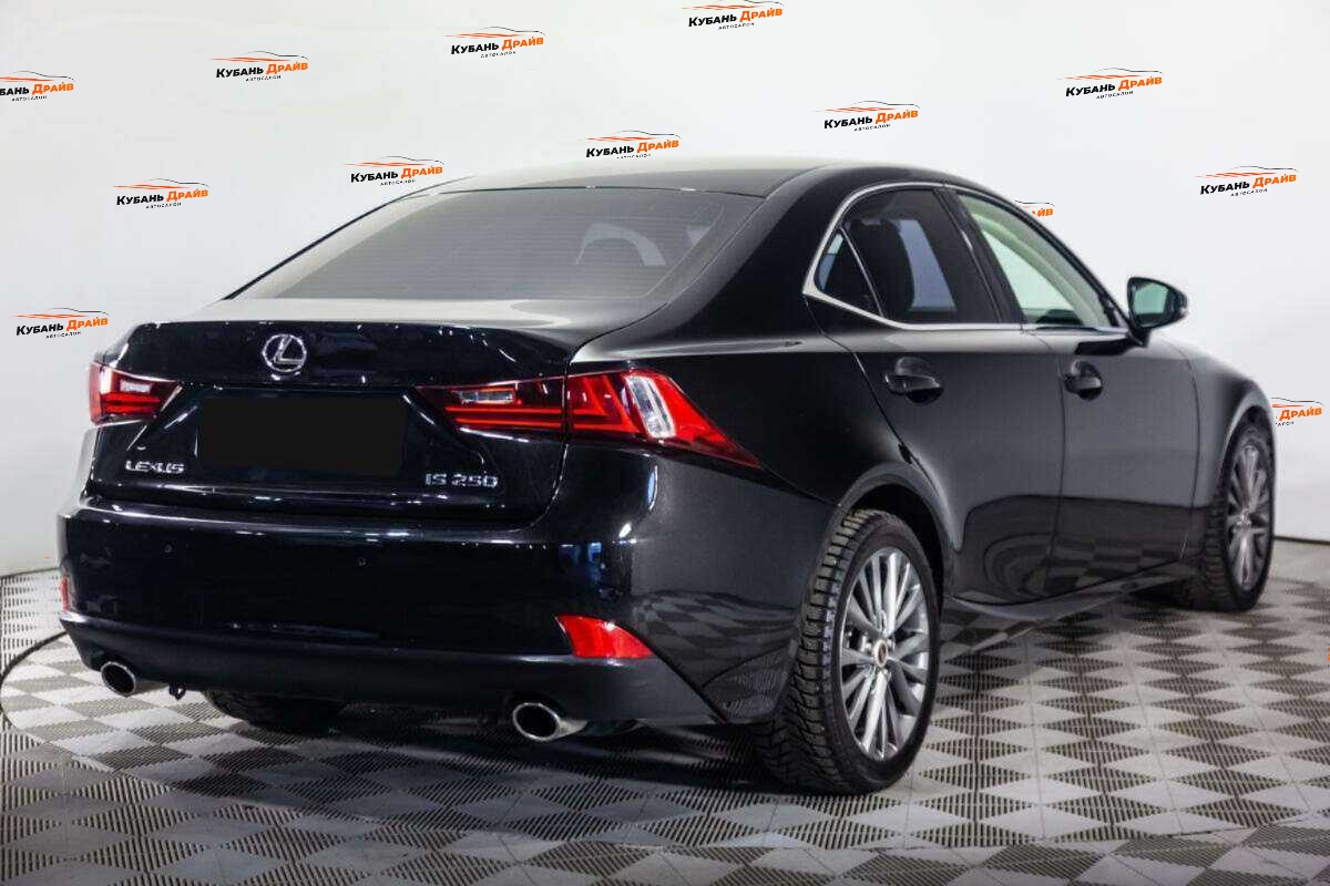 Lexus IS 2014 года с пробегом. Фото: #4