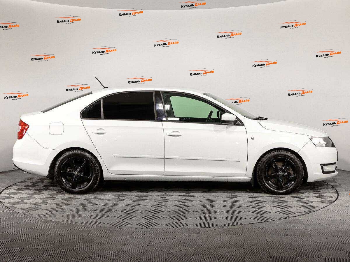 Skoda Rapid 2016 года с пробегом. Фото: #3